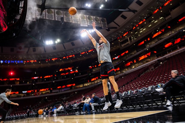 Chicago Bulls guard Chris Duarte (27) warms up before a game against the Minnesota Timberwolves at the United Center on Nov. 7, 2024. (Tess Crowley/Chicago Tribune)