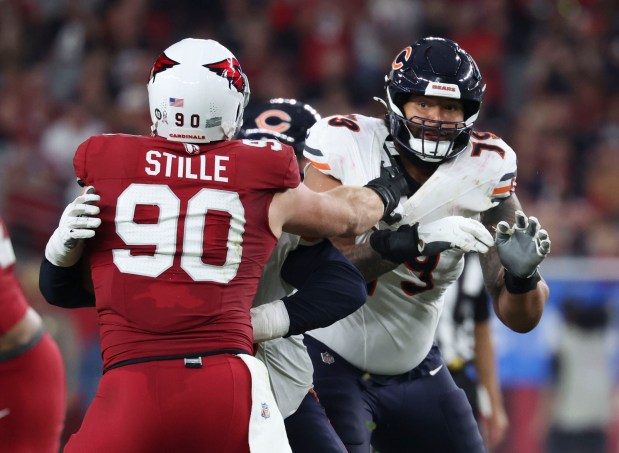 Chicago Bears guard Matt Pryor (79) blocks Arizona Cardinals defensive end Ben Stille (90) in the third quarter Sunday, Nov. 3, 2024, at State Farm Stadium in Glendale, Arizona. (Brian Cassella/Chicago Tribune)