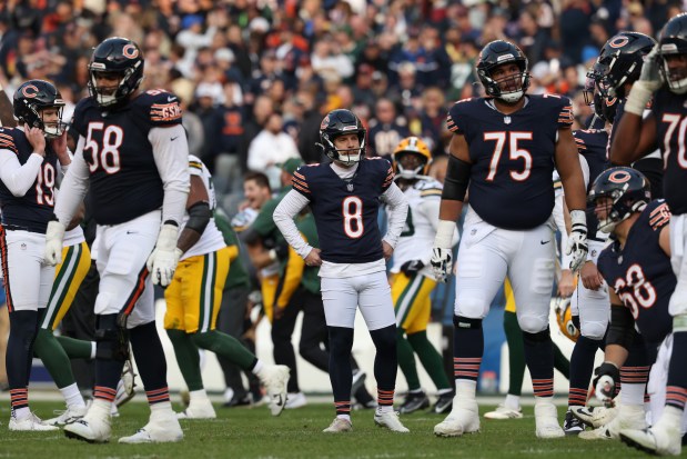 Bears kicker Cairo Santos (8) after the Packers blocked his 46-yard field-goal attempt in a 20-19 loss at Soldier Field on Nov. 17, 2024. (John J. Kim/Chicago Tribune)