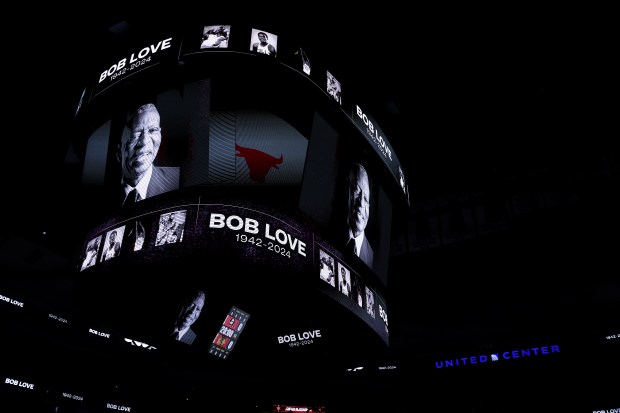 Chicago Bulls great Bob Love is remembered with a moment of silence before an NHL game between the Chicago Blackhawks and the Anaheim Ducks at the United Center in Chicago on Nov. 19, 2024. (Chris Sweda/Chicago Tribune)