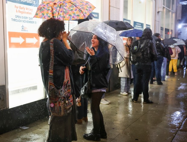 People wait in a long line to vote at the Board of Elections Loop Super Site on Election Day, Nov. 5, 2024. (Eileen T. Meslar/Chicago Tribune)