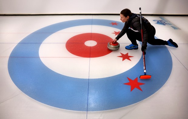 Anne Pettinger competes in a club league at Windy City Curling, Nov. 14, 2024. (Chris Sweda/Chicago Tribune)