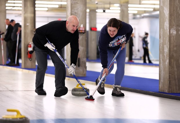 Dave King and Sarah Sekki compete iat Windy City Curling in Villa Park, Nov. 14, 2024. (Chris Sweda/Chicago Tribune)