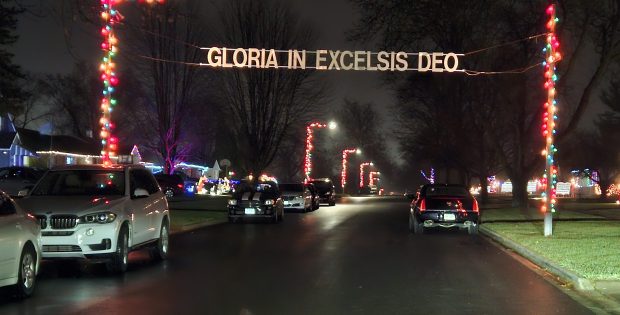 A sign greets visitors Sunday night to the Lehnertz Avenue Christmas display in Aurora. (David Sharos / For The Beacon-News)