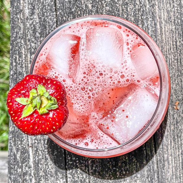 A strawberry-basil tonic mocktail. (Suzanne Podhaizer via AP)