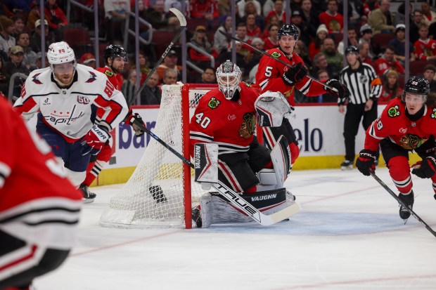 Chicago Blackhawks goaltender Arvid Soderblom (40) tends the goal during the second period against the Washington Capitals at the United Center Tuesday Dec. 17, 2024, in Chicago. (Armando L. Sanchez/Chicago Tribune)