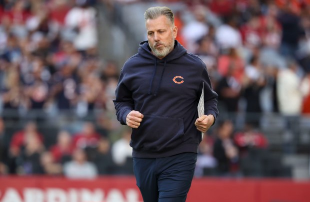 Bears coach Matt Eberflus takes the field to face the Cardinals on Nov. 3, 2024, at State Farm Stadium in Glendale, Ariz. (Brian Cassella/Chicago Tribune)