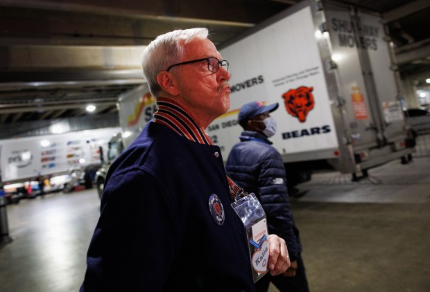 Chicago Bears Chairman George McCaskey walks near the locker room before the Bears play the Seattle Seahawks. (Armando L. Sanchez/Chicago Tribune)