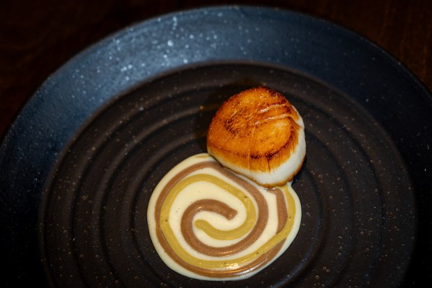 Scallops at Feld restaurant. (Tess Crowley/Chicago Tribune)