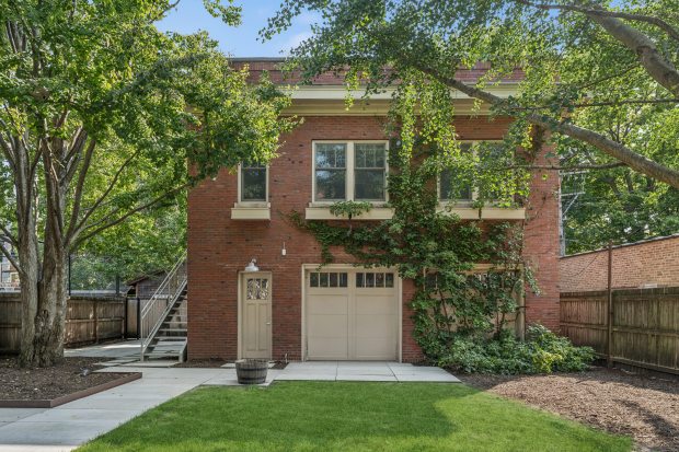 This six-bedroom, six-and-a-half-bath home in the Kenwood Historic District recently went on the market for almost $3.9 million. (VHT Studios)