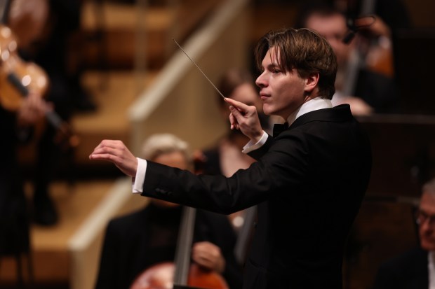 New Chicago Symphony Orchestra music director designate Klaus Mäkelä conducts the CSO at Symphony Center on April 4, 2024. (Chris Sweda/Chicago Tribune)