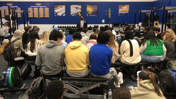 Steve Michaels visits students at his alma mater, Sandburg High School in Orland Park, in 2023 to discuss his pro wrestling career with the strength and conditioning classes he took when he was on the football team there. (Steve Szyndrowski)