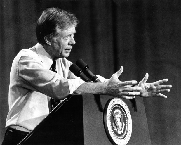 President Jimmy Carter speaks at a town hall on Oct. 16, 1979, at Thornridge High School in Dolton. (Carl Hugare/Chicago Tribune) Published Oct. 17, 1979 Folder Description: Carter, Jimmy Folder Extended Description: U.S. President Trips Illinois post 1978 Title: CARTER, JIMMY TRIPS ILLINOIS 1979 Subject: CARTER, JIMMY