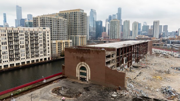 The former Chicago Tribune Freedom Center building in River West is demolished Monday, Dec. 16, 2024, at the planned site of Bally's Casino. (Brian Cassella/Chicago Tribune)