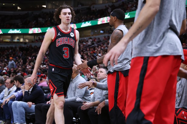 Bulls guard Josh Giddey heads to the bench in the second half against the Cavaliers at the United Center on Nov. 11, 2024. (Terrence Antonio James/Chicago Tribune)