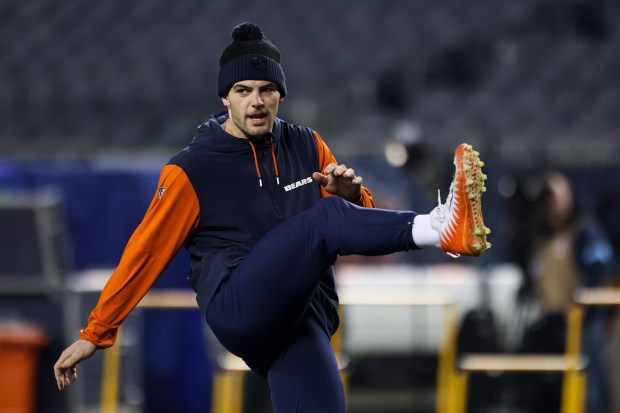 Chicago Bears tight end Cole Kmet warms up before the game against the Seattle Seahawks at Soldier Field on Thursday, Dec. 26, 2024. (Eileen T. Meslar/Chicago Tribune)