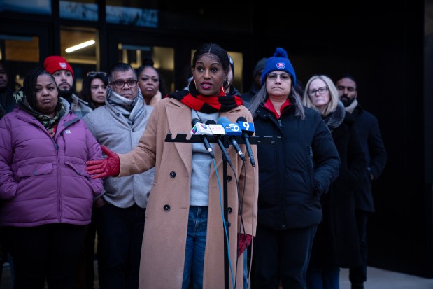 Chicago Teachers Union President Stacy Davis Gates holds a collective bargaining update press conference at CTU Headquarters on Jan. 2, 2025. (E. Jason Wambsgans/Chicago Tribune)