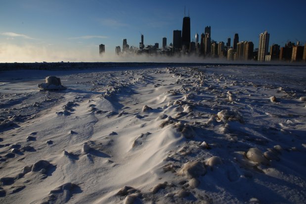 The Chicago skyline seen from North Avenue beach as the sunrises on a cold and chilly Wednesday morning, Jan. 30, 2019. (Jose M. Osorio/Chicago Tribune)