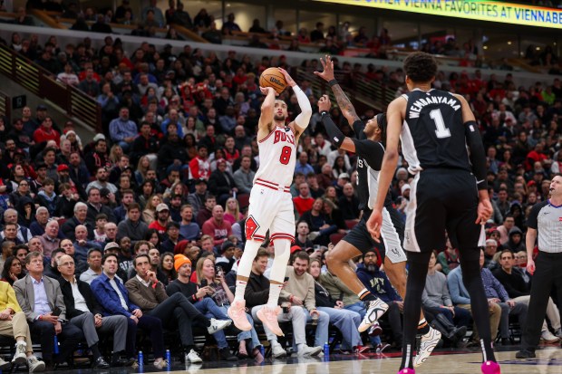 Chicago Bulls guard Zach LaVine (8) takes a shot during the fourth period against the San Antonio Spurs at the United Center Monday Jan. 6, 2025, in Chicago. (Armando L. Sanchez/Chicago Tribune)