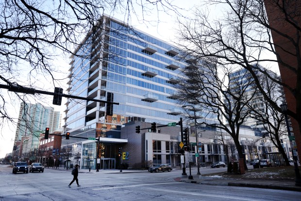 The E2 Apartments at 1890 Maple Ave. in Evanston on Jan. 9, 2025. A Houston-based developer just purchased the property for $148 million. (Chris Sweda/Chicago Tribune)