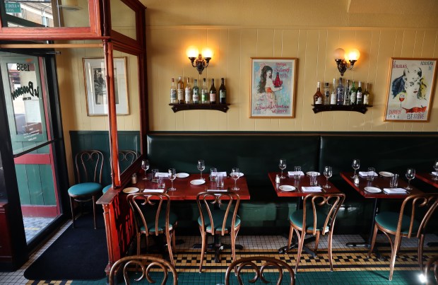 French bistro Le Bouchon, 1958 N. Damen Ave. in Chicago. (Chris Sweda/Chicago Tribune)