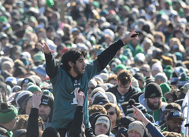 Eagles fans pack the Benjamin Franklin Parkway in front of the Philadelphia Museum of Art to celebrate the team's Super Bowl victory Friday. (Pete Bannan/Media News Group)