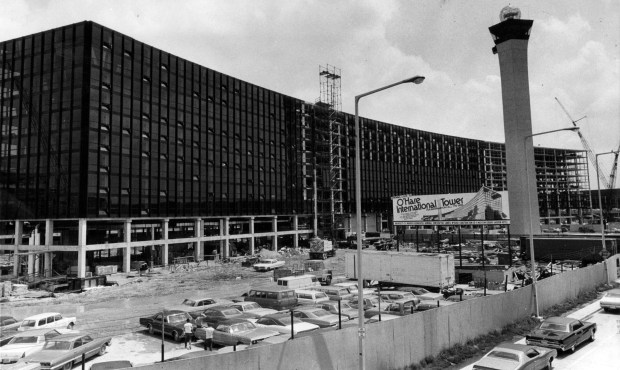 Topping out ceremonies for the new Oâ€™Hare International Tower Hotel on June 14, 1972. Mayor Richard J. Daley, Geo. Dunne and executives from the Madison Square Garden Corp. took part. (William Kelly/Chicago Tribune) Scanned from print. Published on June 15, 1972.