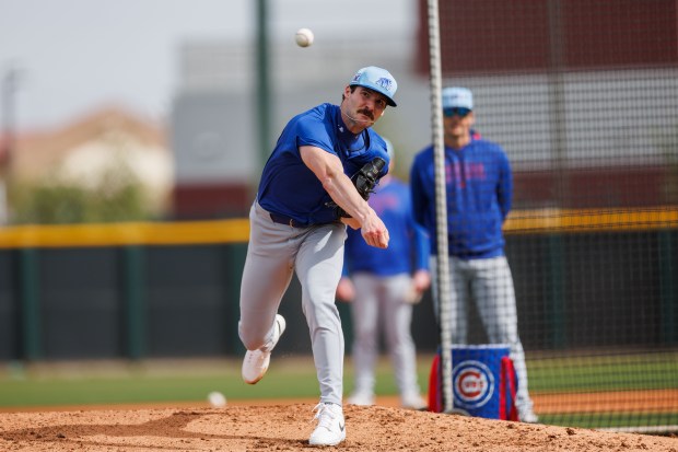 The Cubs' Jack Neely pitches during spring training on Feb. 13, 2025, at Sloan Park in Mesa, Ariz. (Armando L. Sanchez/Chicago Tribune)