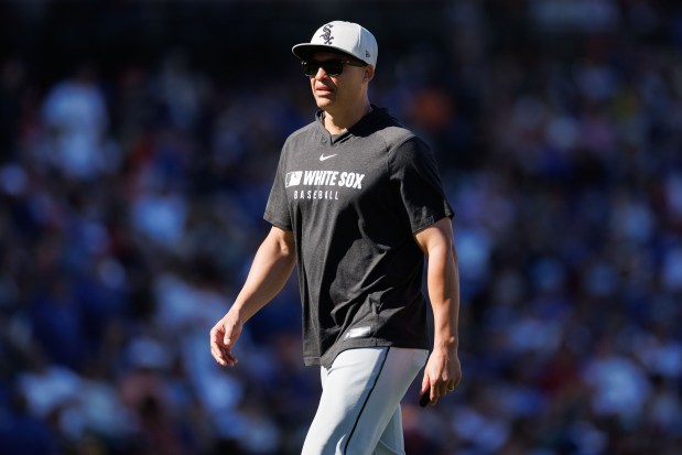 White Sox manager Will Venable walks to the dugout during the fourth inning of a Cactus League game against the Cubs on Feb. 22, 2025, at Sloan Park in Mesa, Ariz. (Armando L. Sanchez/Chicago Tribune)