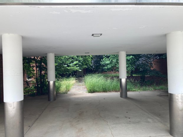 A courtyard outside one of the several buildings at the former Oak Forest Hospital campus.