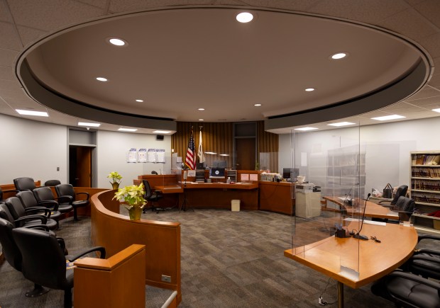 A courtroom on the second floor at the Leighton Criminal Court Building on Jan. 27, 2023. (Brian Cassella/Chicago Tribune)