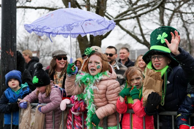 Children yell for candy during the South Side Irish Parade in Beverly and Morgan Park. (Eileen T. Meslar/Chicago Tribune)