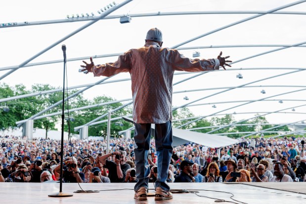 Buddy Guy speaks to the audience before performing at Blues Fest in Millennium Park on June 9, 2024. (Armando L. Sanchez/Chicago Tribune)