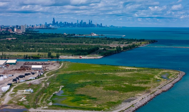 A shoreline dump site at the mouth of the Calumet River along Lake Michigan on the Southeast Side on July 18, 2024. (Brian Cassella/Chicago Tribune)