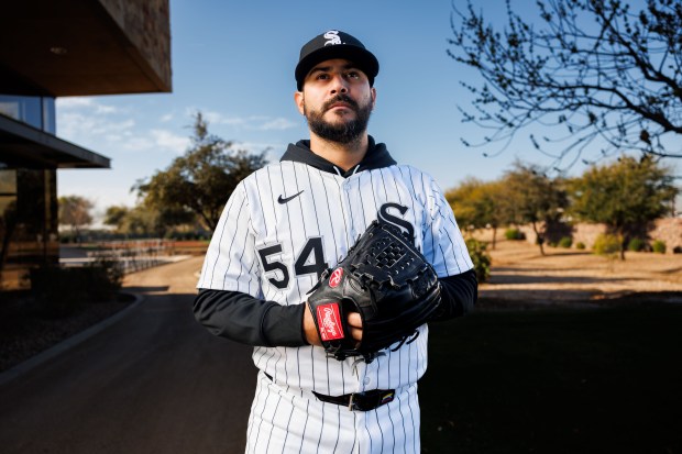 White Sox pitcher Martín Pérez poses for a portrait on photo day at Camelback Ranch on Feb. 20, 2025, in Glendale, Ariz. (Armando L. Sanchez/Chicago Tribune)