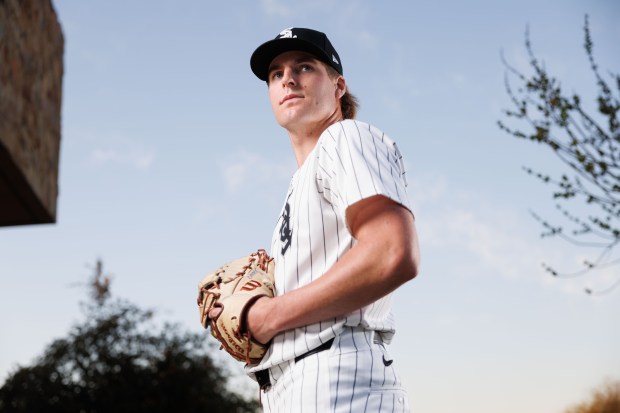 White Sox pitcher Jonathan Cannon poses for a portrait on photo day at Camelback Ranch on Feb. 20, 2025, in Glendale, Ariz. (Armando L. Sanchez/Chicago Tribune)