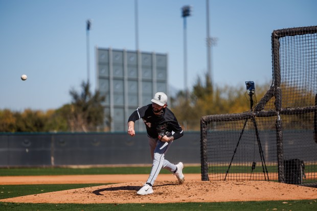 Chicago White Sox pitcher Mason Adams pitches during spring training at Camelback Ranch Saturday Feb. 15, 2025, in Glendale, Ariz.(Armando L. Sanchez/Chicago Tribune)