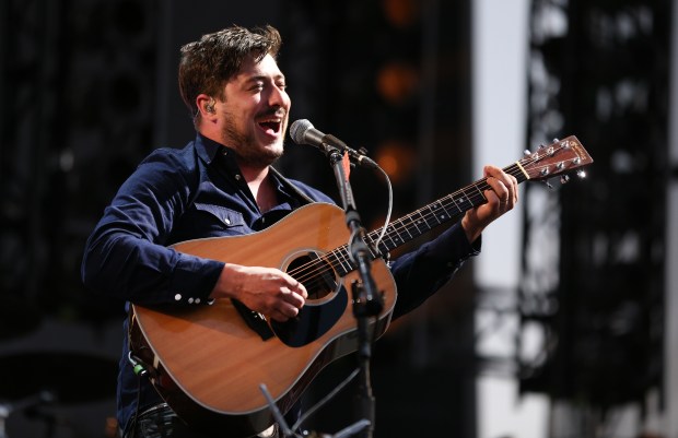 Mumford & Sons performs at Montrose Beach in Chicago on June 19, 2015. (Chris Sweda/Chicago Tribune)