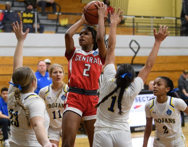 East Chicago Central's Lela Edmonds puts up a shot