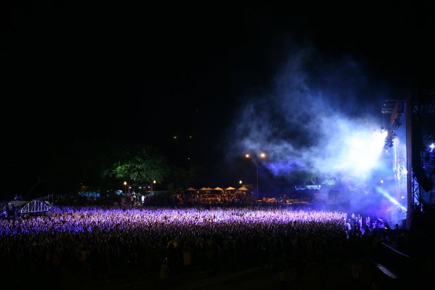 Muse performs at Lollapalooza in Grant Park on Aug. 4, 2007, the festival's third year on the lakefront. (E. Jason Wambsgans/Chicago Tribune)