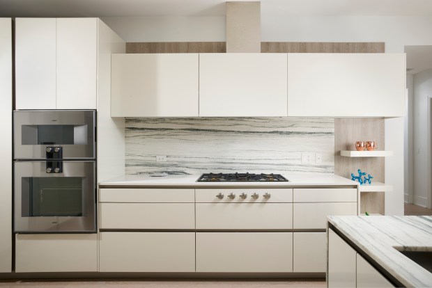 Loop 3-bedroom home with floor-to-ceiling windows: $1.7M (RM Luxury Group)