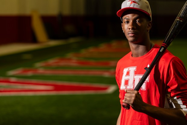 Homewood-Flossmoor's Demir Heidelberg during a practice in the field house at the high school in Flossmoor on Wednesday, April 9, 2025. (Vincent D. Johnson / for the Daily Southtown)
