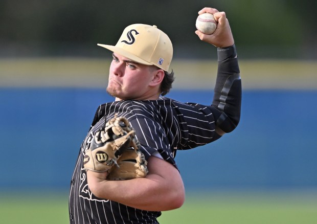 Streamwood's Austin Paskewic (22) during Tuesday's game at Larkin, May 6, 2025. Streamwood won the game, 5-3, after 8 innings. (Brian O'Mahoney for the The Courier-News)
