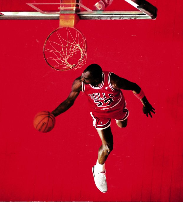 Michael Jordan flies to the basket during the 1988 All-Star Game in Chicago Stadium. (Bob Langer/Chicago Tribune)