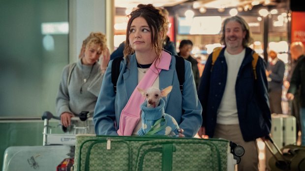 Megan Stalter stars in "Too Much" about a New Yorker who uproots her life and moves to London. (Ana Blumenkron/Netflix)