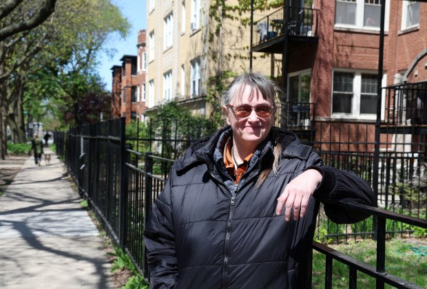 Adrienne Nelson receives a housing subsidy from the Chicago Low Income Housing Trust Fund to help her pay the rent on her apartment in Chicago's Uptown neighborhood. (Terrence Antonio James/Chicago Tribune)
