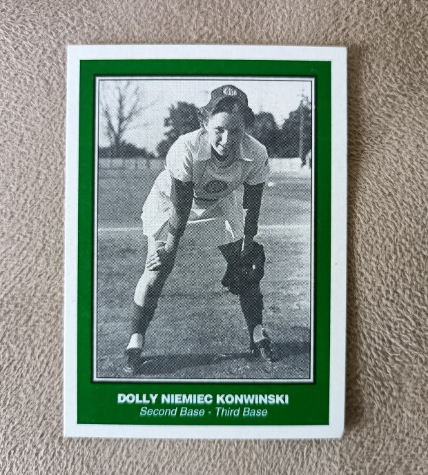 A Dolly Niemiec Konwinski baseball card