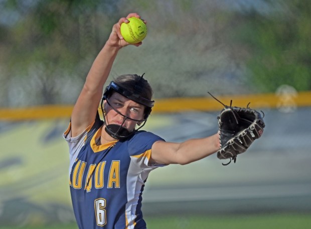 Neuqua Valley's Ava Drehs delivers a pitch