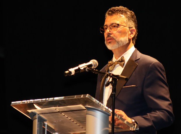 OE President and CEO Neil Samahon delivers remarks during Opportunity Enterprises' 32nd Annual Gala. (Photo courtesy of Opportunity Enterprises)