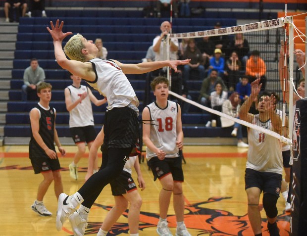 Lincoln-Way Central's Ben Pryor (6) goes up for a kill against Stagg during a SouthWest Suburban Conference game Tuesday, May 20, 2025 in Palos Hills, IL. (Steve Johnston/for the Daily Southtown)